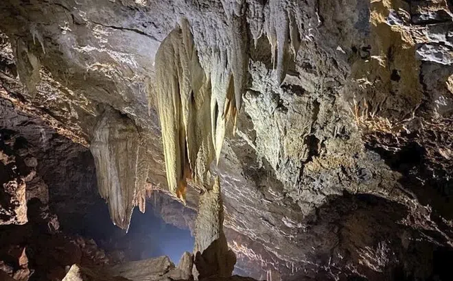 Quảng Bình: Phát hiện 22 hang động mới
