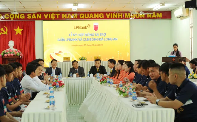 LPBank tài trợ cho CLB bóng đá Long An tham gia giải hạng Nhất