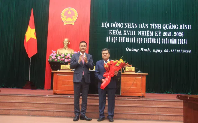 Ông Trần Phong được bầu giữ chức Chủ tịch UBND tỉnh Quảng Bình