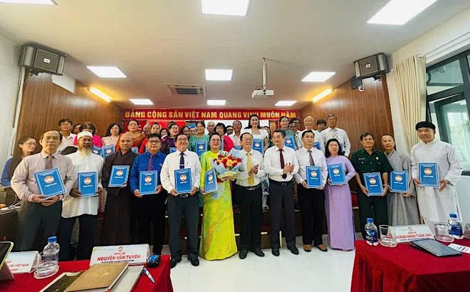 Hội nghị Uỷ ban Mặt trận Tổ quốc Việt Nam phường Tân Hưng diễn ra thành công tốt đẹp