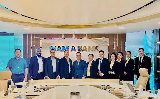 Nam A Bank nâng quy mô hợp tác với BlueOrchard lên 100 triệu USD, tiếp tục mở rộng tín dụng với các đối tác Thụy Sĩ