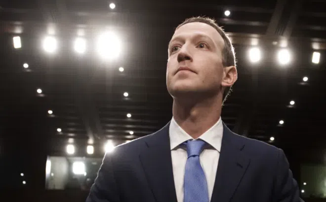 Facebook cố gắng vùng vẫy khỏi vòng xoáy của doanh thu khi người dùng bỏ chạy, doanh số giảm