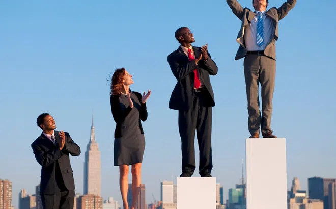 Trưởng thành sau nghịch cảnh: Hai thói quen giúp não bộ phục hồi hiệu quả