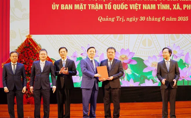 Ông Trần Phong giữ chức Chủ tịch UBND tỉnh Quảng Trị (mới)