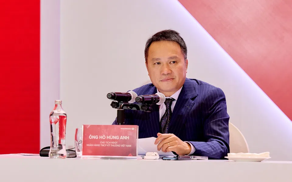 Cổ tức và cổ phiếu thưởng “khủng” tới 67%: Techcombank khẳng định nội lực, vững tầm vị thế số 1 trong khối ngân hàng