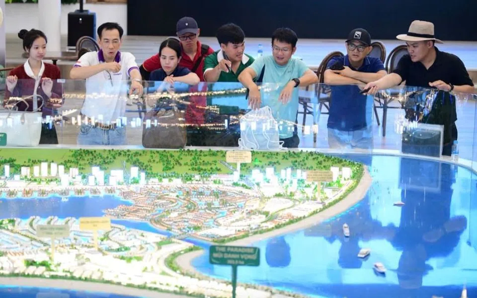 Xô đổ loạt kỷ lục, “song mã” Vinhomes ở 2 đầu TP.HCM gây sốc cho toàn thị trường bất động sản
