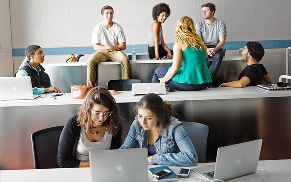 Thế hệ Gen Z: Động lực định hình tương lai doanh nghiệp